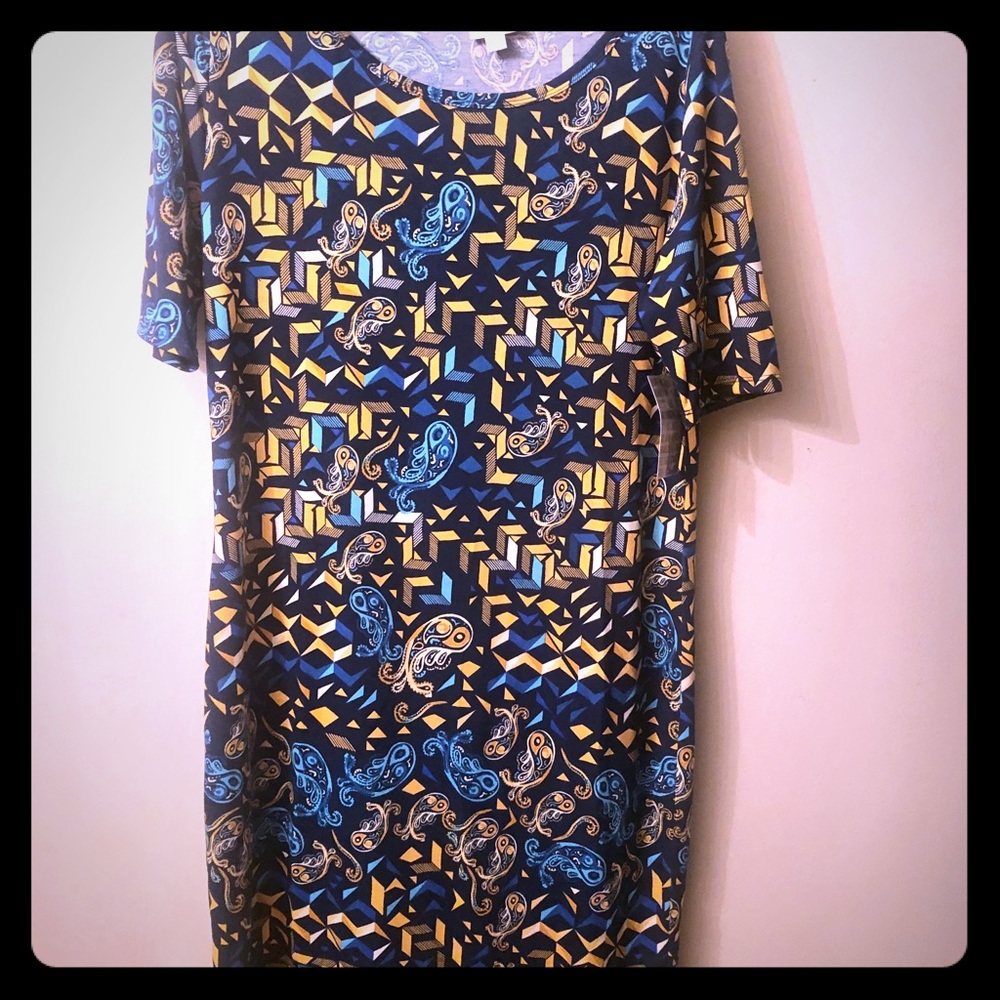 New Julia with tags. Navy, teal, and gold colors.